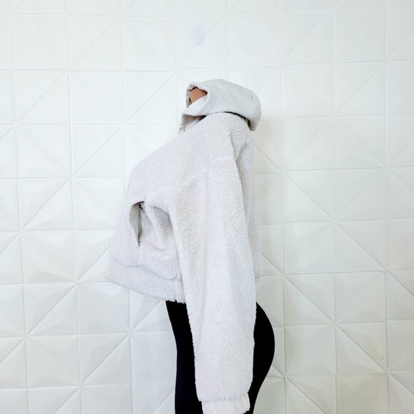 Lululemon Women's White Scuba Long Sleeve Pullover Fleece Crop Hoodie Size M - Picture 5 of 8